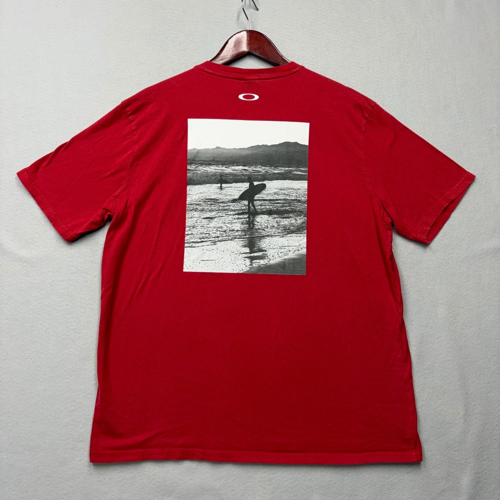 Oakley Graphic T-Shirt Mens XL Red Regular Fit Surf Graffiti Logo Short Sleeve